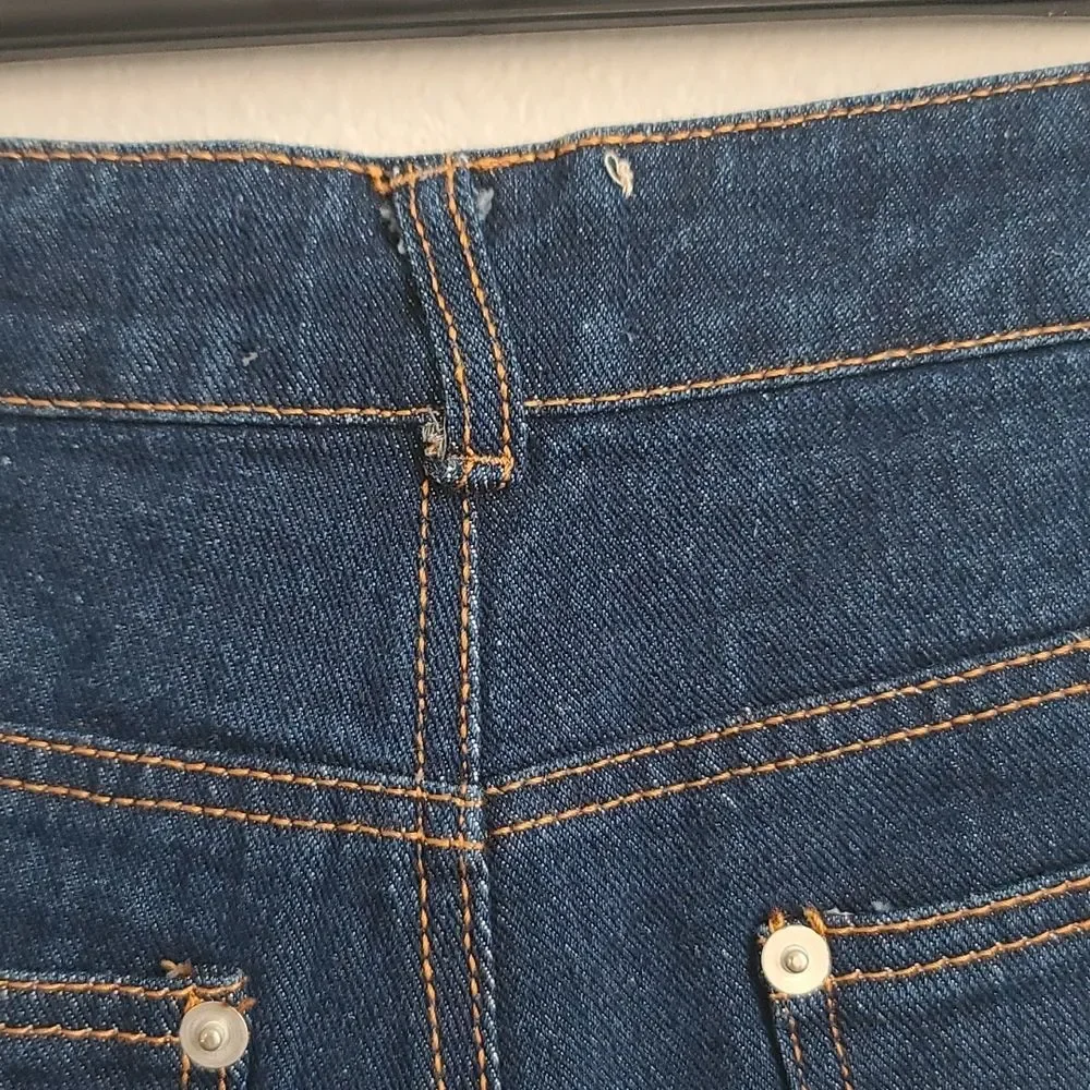 SHORTS. CHELSEA AND VIOLET DENIM SHORTS - Picture 8 of 13